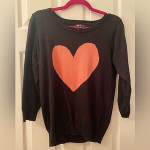Yemak Black Sweater with Pink Heart